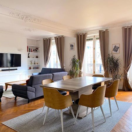 Apartamento Marvellous Sunbathed 3Br At The Heart Of París Exterior foto