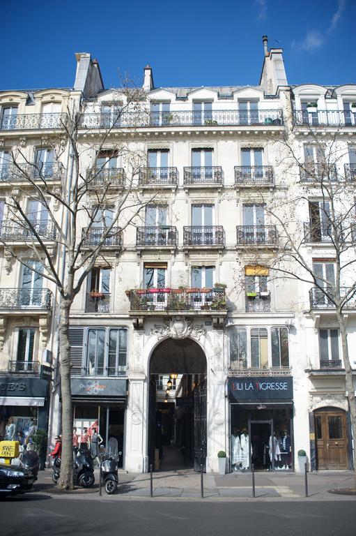 Apartamento Marvellous Sunbathed 3Br At The Heart Of París Exterior foto